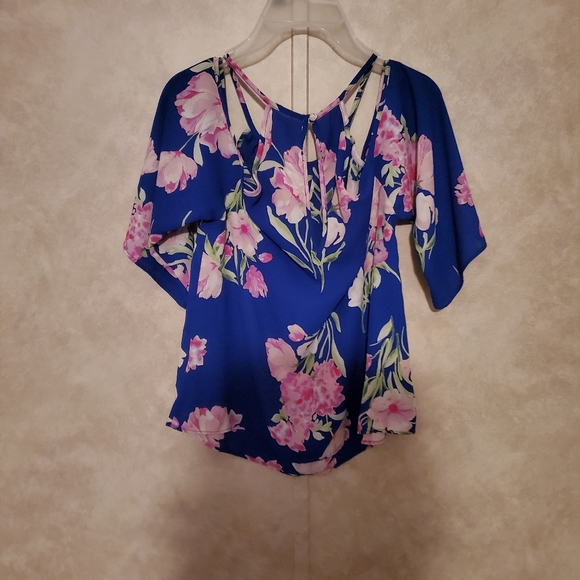 Everly size small sheer blue with floral print - Picture 2 of 4